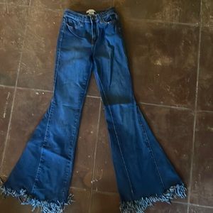 Super cute jeans stretchy size 5/27